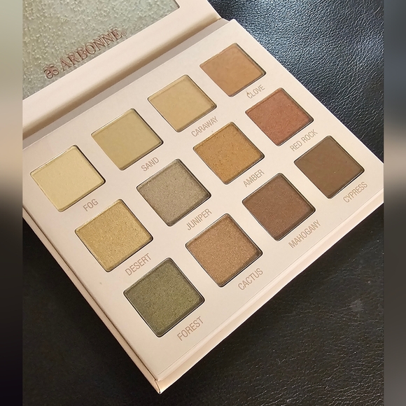 Arbonne It’s All In The Eyes Volume 1 Eyeshadow 12 Pod Color Palette New In Box - Picture 11 of 12